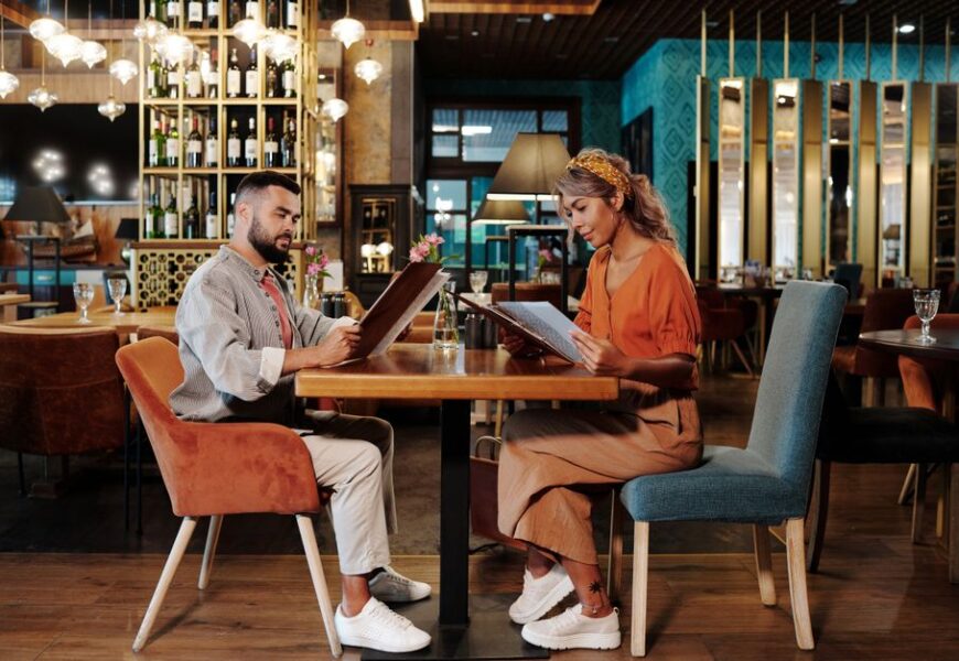 Menu Psychology: Are Restaurants Tricking You Into Overpaying?